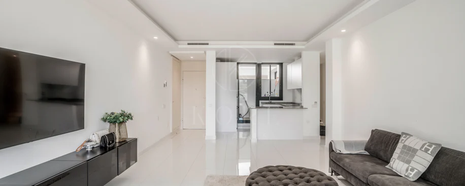 Luxury 2-Bedroom Penthouse with Panoramic Sea & Golf Views – Atalaya Hills