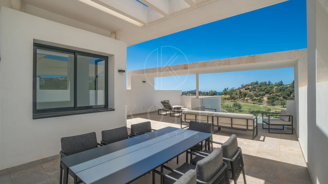 Luxury 2-Bedroom Penthouse with Panoramic Sea & Golf Views – Atalaya Hills