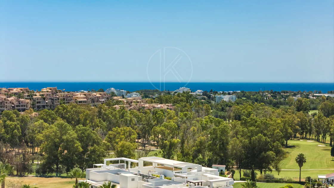 Luxury 2-Bedroom Penthouse with Panoramic Sea & Golf Views – Atalaya Hills