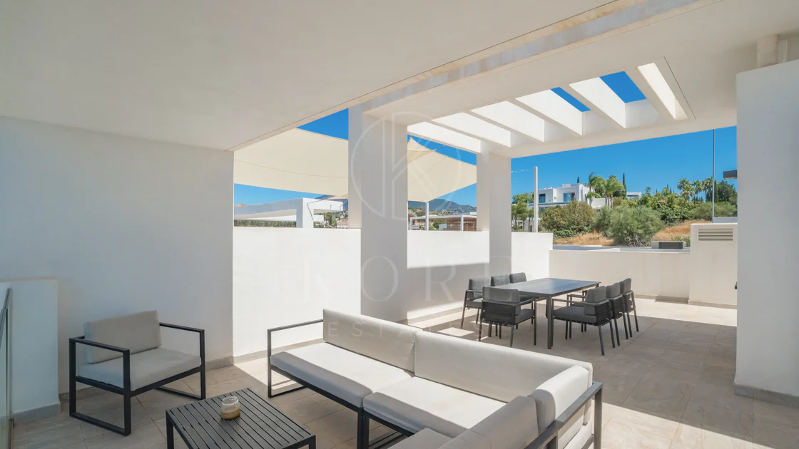 Luxury 2-Bedroom Penthouse with Panoramic Sea & Golf Views – Atalaya Hills