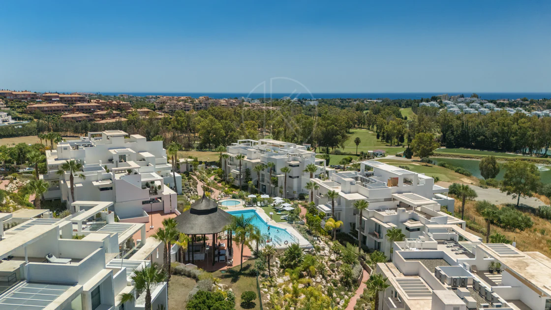 Luxury 2-Bedroom Penthouse with Panoramic Sea & Golf Views – Atalaya Hills