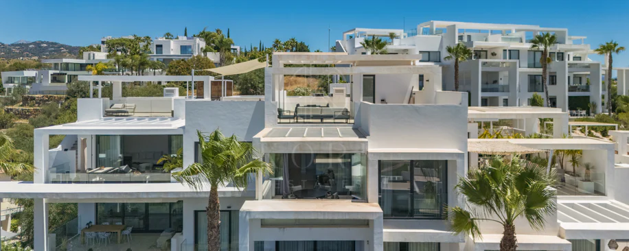 Luxury 2-Bedroom Penthouse with Panoramic Sea & Golf Views – Atalaya Hills