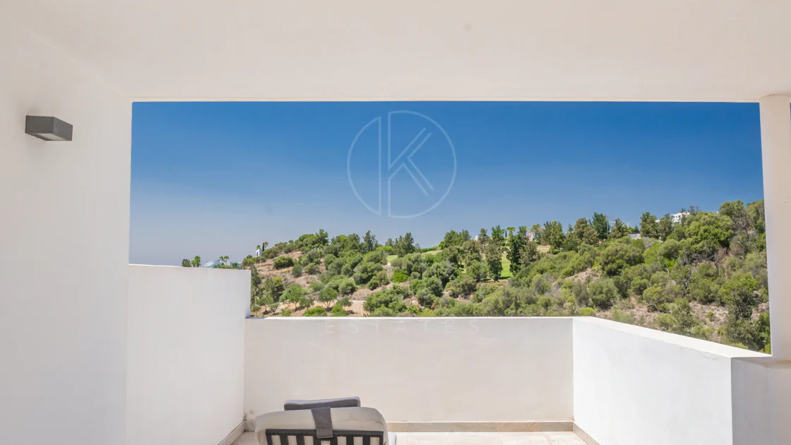 Luxury 2-Bedroom Penthouse with Panoramic Sea & Golf Views – Atalaya Hills