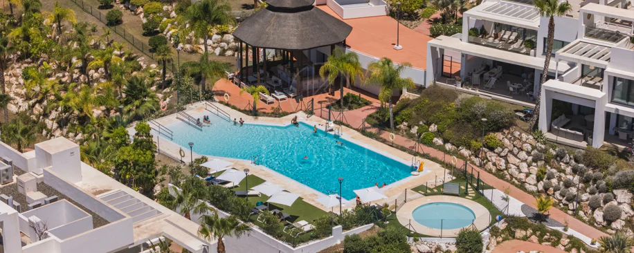 Luxury 2-Bedroom Penthouse with Panoramic Sea & Golf Views – Atalaya Hills