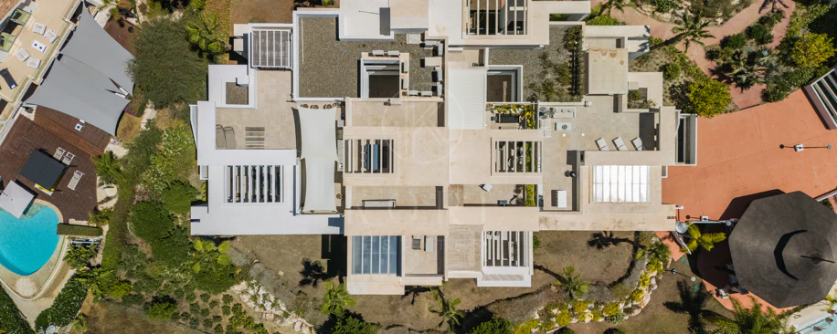 Luxury 2-Bedroom Penthouse with Panoramic Sea & Golf Views – Atalaya Hills