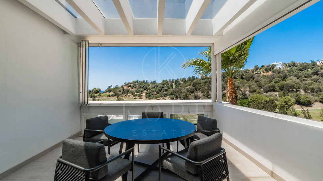 Luxury 2-Bedroom Penthouse with Panoramic Sea & Golf Views – Atalaya Hills