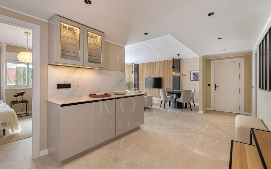 Impresionante Apartamento Reformado de 4 Dormitorios en Nueva Andalucía