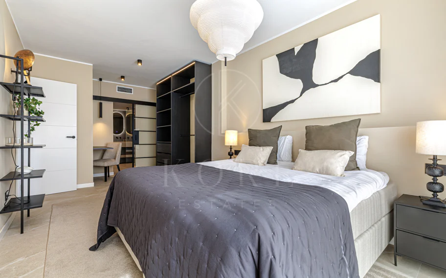 Impresionante Apartamento Reformado de 4 Dormitorios en Nueva Andalucía