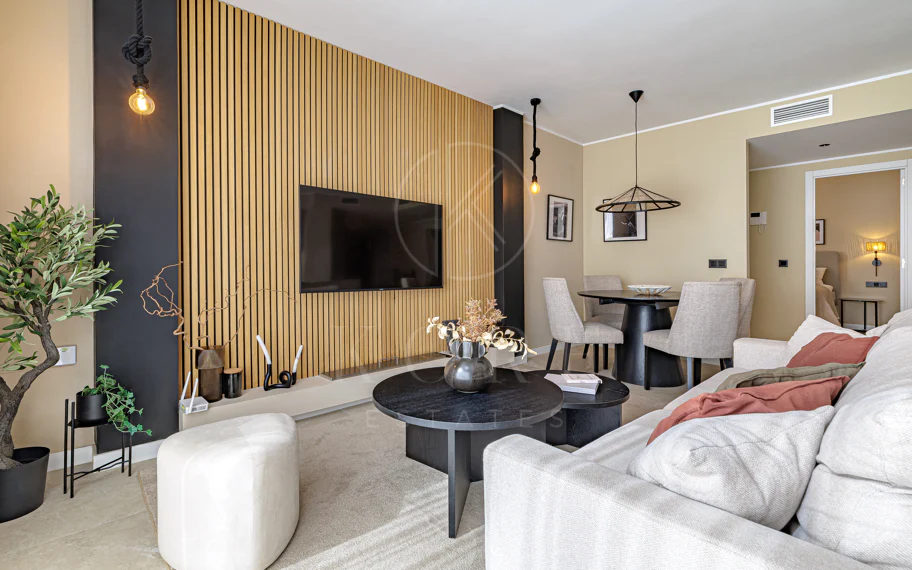 Impresionante Apartamento Reformado de 4 Dormitorios en Nueva Andalucía
