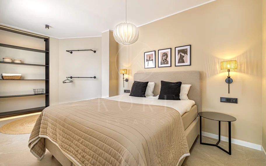 Impresionante Apartamento Reformado de 4 Dormitorios en Nueva Andalucía
