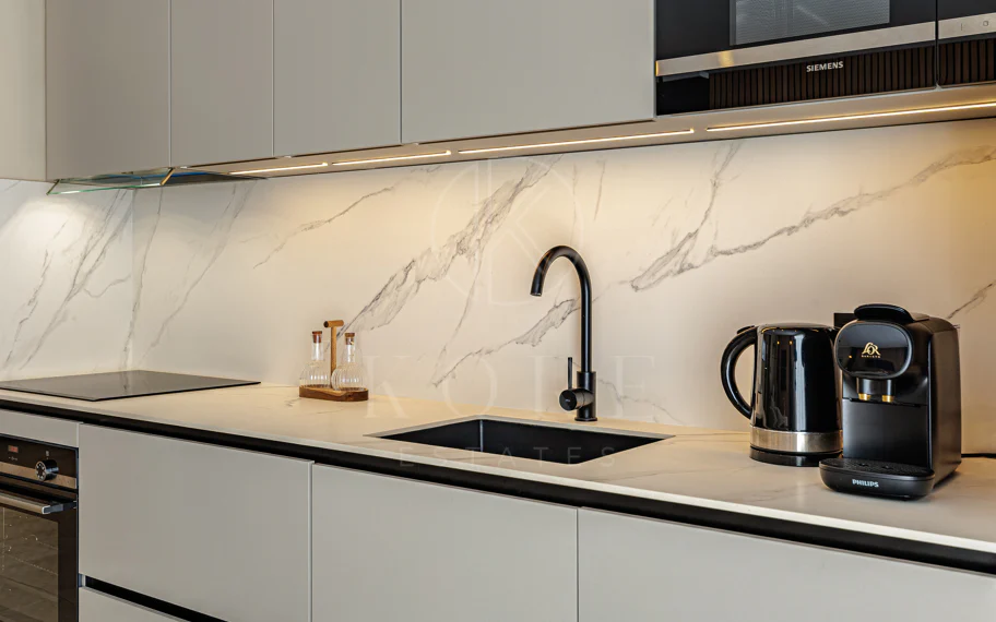 Impresionante Apartamento Reformado de 4 Dormitorios en Nueva Andalucía