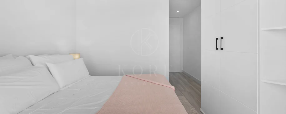 Luminoso y moderno apartamento de 3 dormitorios con vistas al mar y al golf en Altos de La Quinta