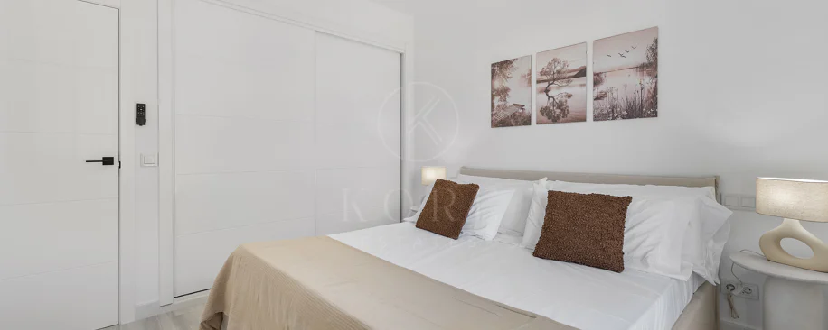 Luminoso y moderno apartamento de 3 dormitorios con vistas al mar y al golf en Altos de La Quinta