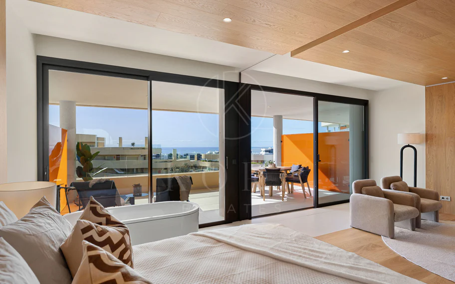 Experiencia refinada vida costera en este nuevo apartamento de lujo ubicado dentro del prestigioso Higuerón Resort.