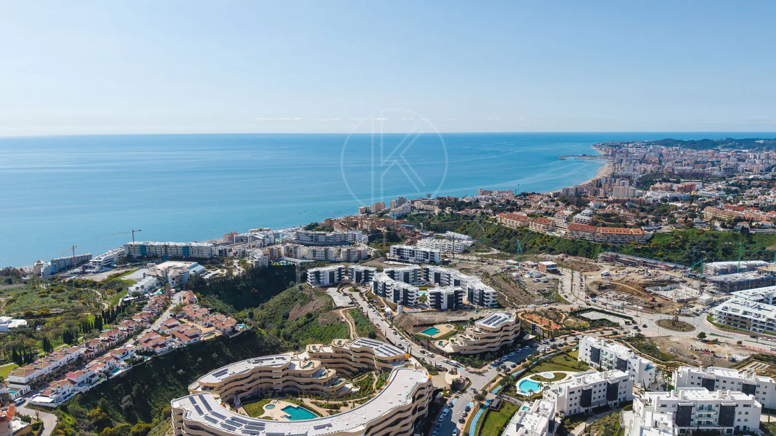 Experiencia refinada vida costera en este nuevo apartamento de lujo ubicado dentro del prestigioso Higuerón Resort.