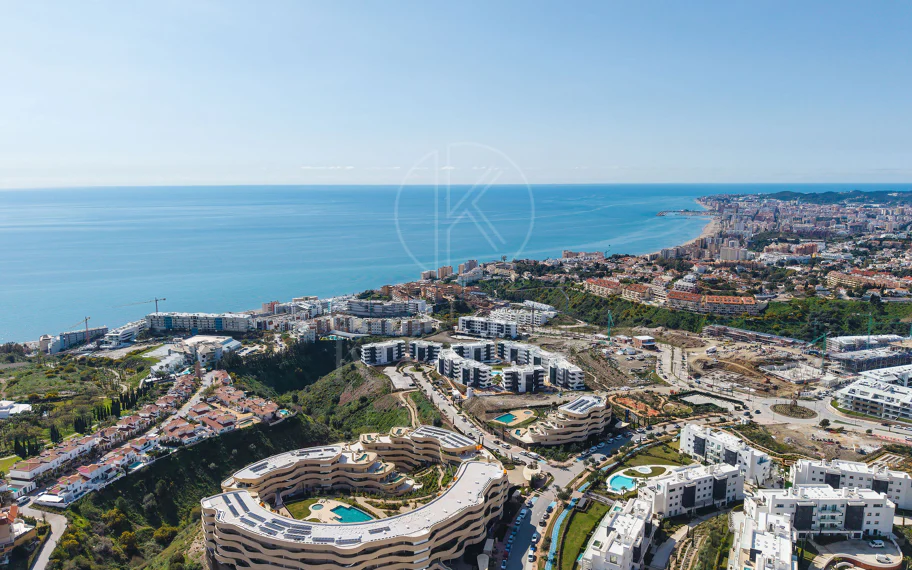 Experiencia refinada vida costera en este nuevo apartamento de lujo ubicado dentro del prestigioso Higuerón Resort.