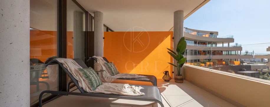 Experiencia refinada vida costera en este nuevo apartamento de lujo ubicado dentro del prestigioso Higuerón Resort.