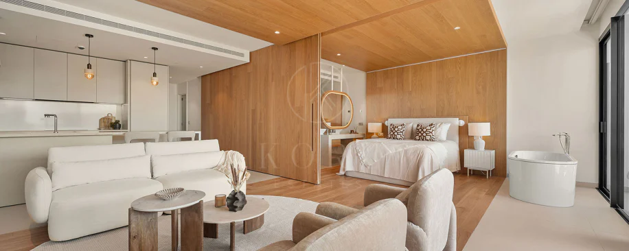 Experiencia refinada vida costera en este nuevo apartamento de lujo ubicado dentro del prestigioso Higuerón Resort.