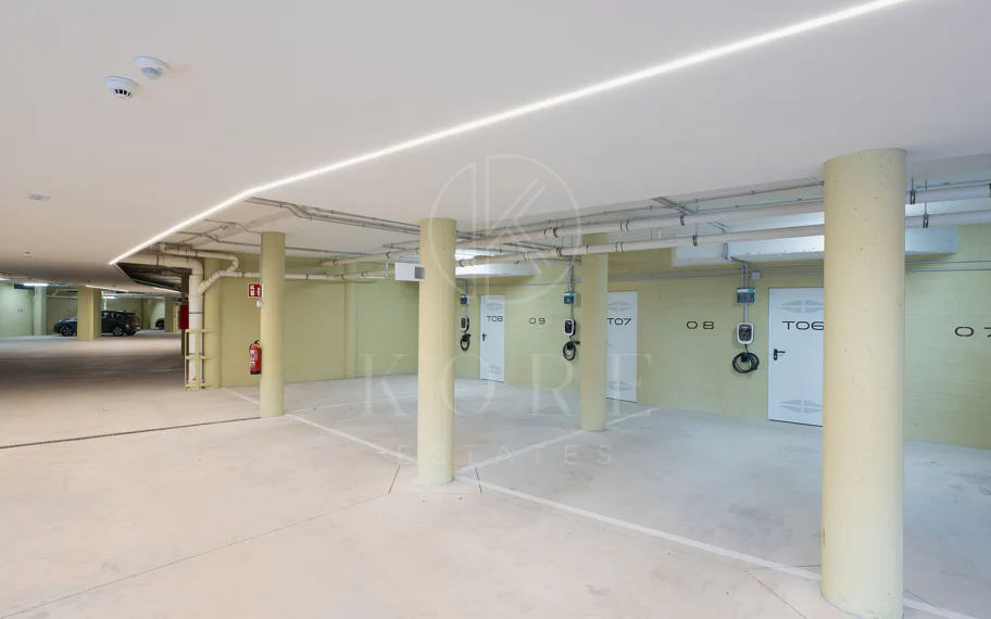 Experiencia refinada vida costera en este nuevo apartamento de lujo ubicado dentro del prestigioso Higuerón Resort.