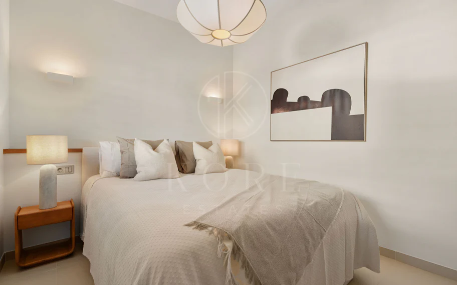 Experiencia refinada vida costera en este nuevo apartamento de lujo ubicado dentro del prestigioso Higuerón Resort.