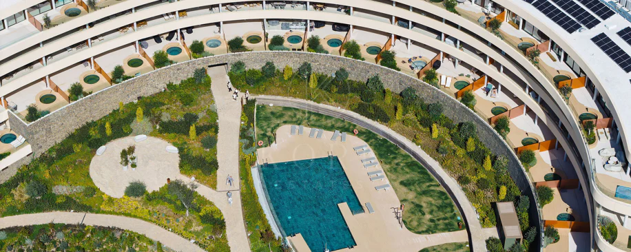 Experiencia refinada vida costera en este nuevo apartamento de lujo ubicado dentro del prestigioso Higuerón Resort.