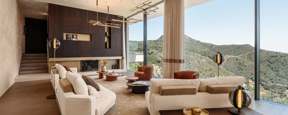 Exceptional Contemporary Villa with Panoramic Views in Monte Mayor