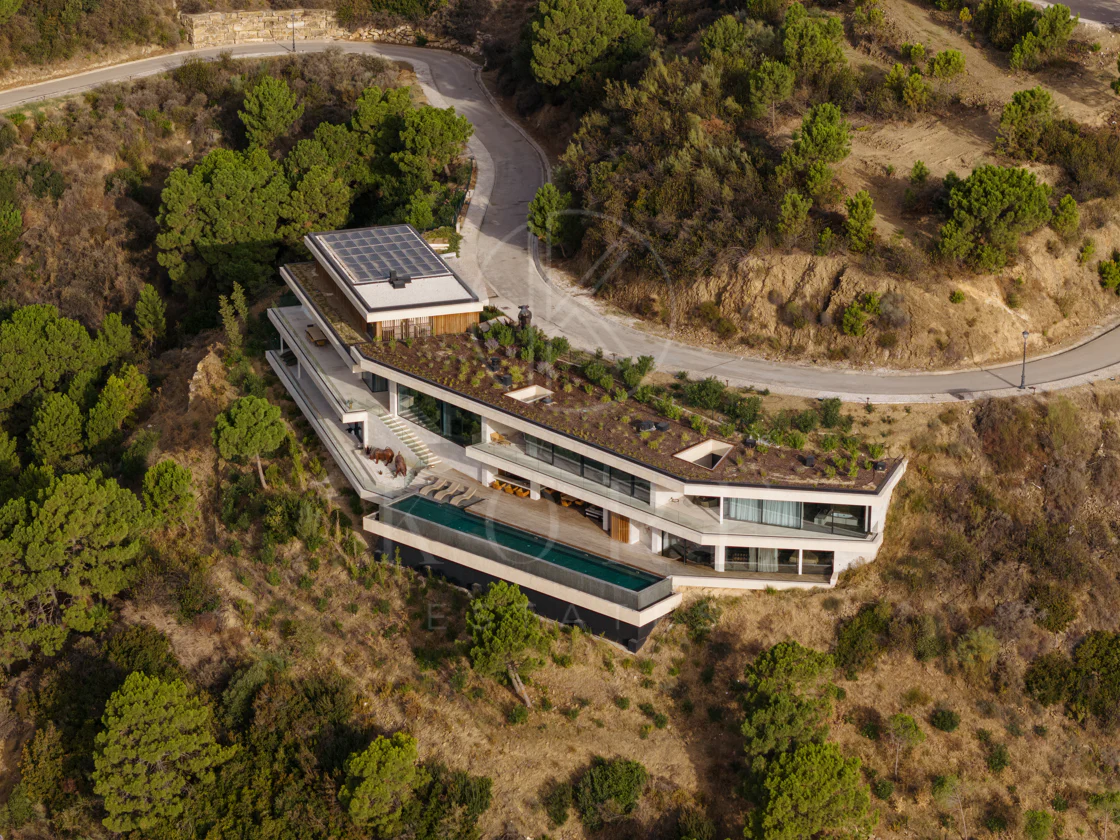 Vilă contemporană excepțională cu priveliști panoramice în Monte Mayor