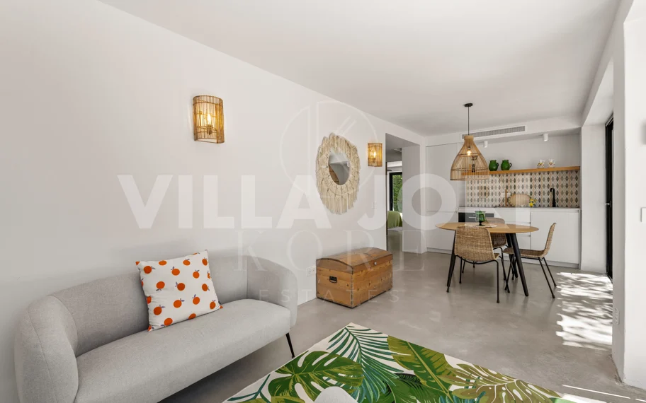 Vilă Privată cu Casă de Oaspeți în Guadalmina Baja