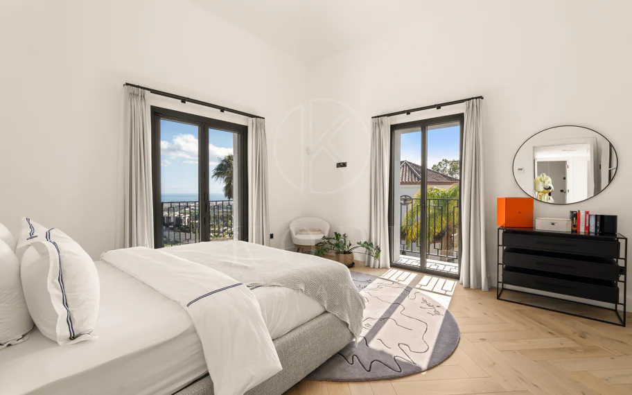 Renovated Contemporary Villa in Monte Halcones, Benahavís