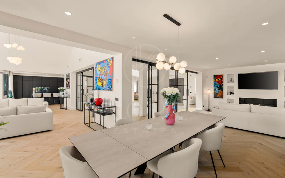 Renovated Contemporary Villa in Monte Halcones, Benahavís