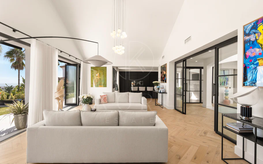 Renovated Contemporary Villa in Monte Halcones, Benahavís