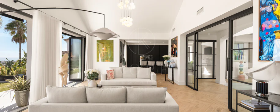 Villa contemporánea renovada en Monte Halcones, Benahavís