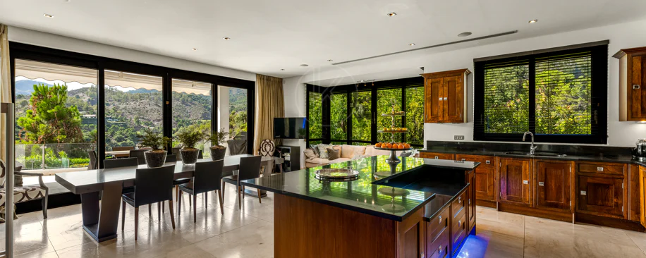 Villa en venta en La Zagaleta, Benahavis