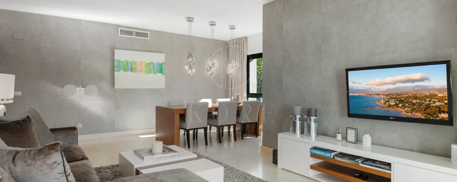 Apartament la Parter de Vânzare în Capanes del Golf, Benahavís – Comunitate Exclusivă cu Acces Controlat