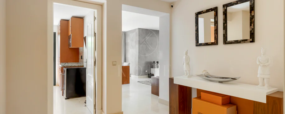 Apartament la Parter de Vânzare în Capanes del Golf, Benahavís – Comunitate Exclusivă cu Acces Controlat