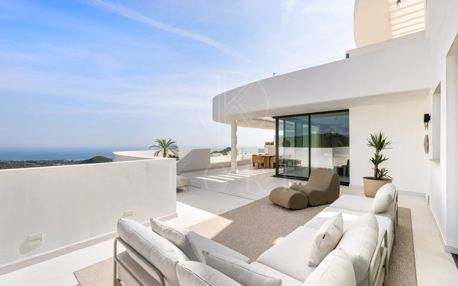 Apartamento contemporáneo en Granados, Palo Alto, con vistas panorámicas al mar y a la montaña