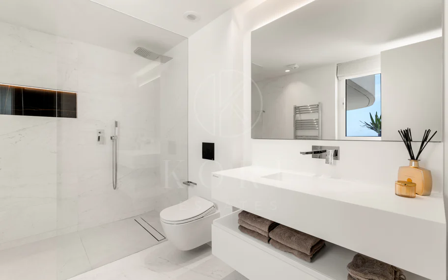 Apartament contemporan în Granados, Palo Alto, cu vedere panoramică la mare și munte