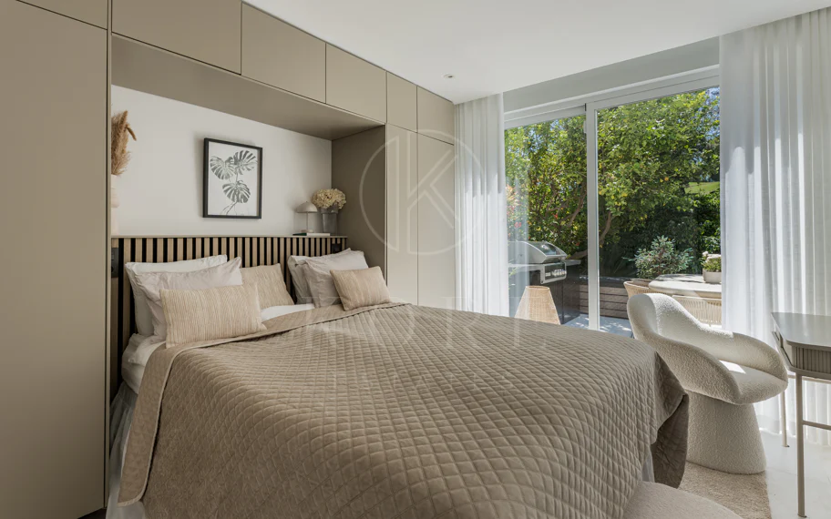 Apartamento Planta Baja en venta en La Quinta, Benahavis