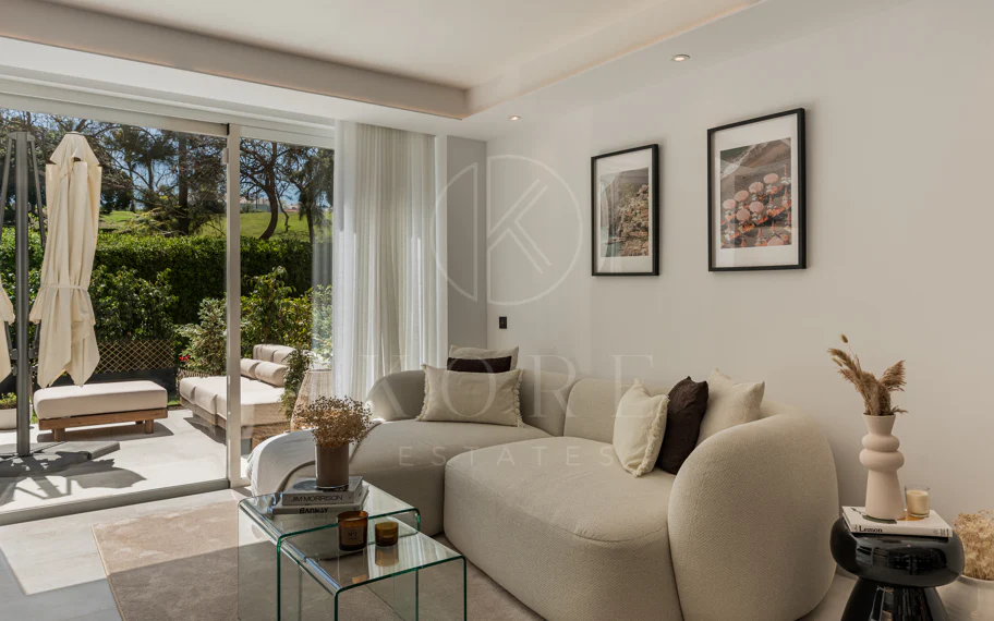 Apartamento Planta Baja en venta en La Quinta, Benahavis