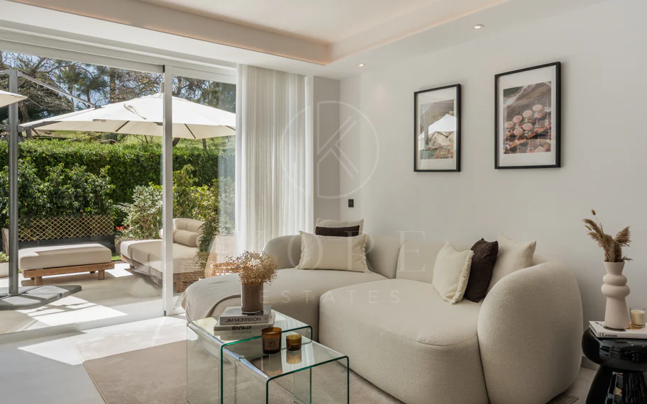 Apartamento Planta Baja en venta en La Quinta, Benahavis
