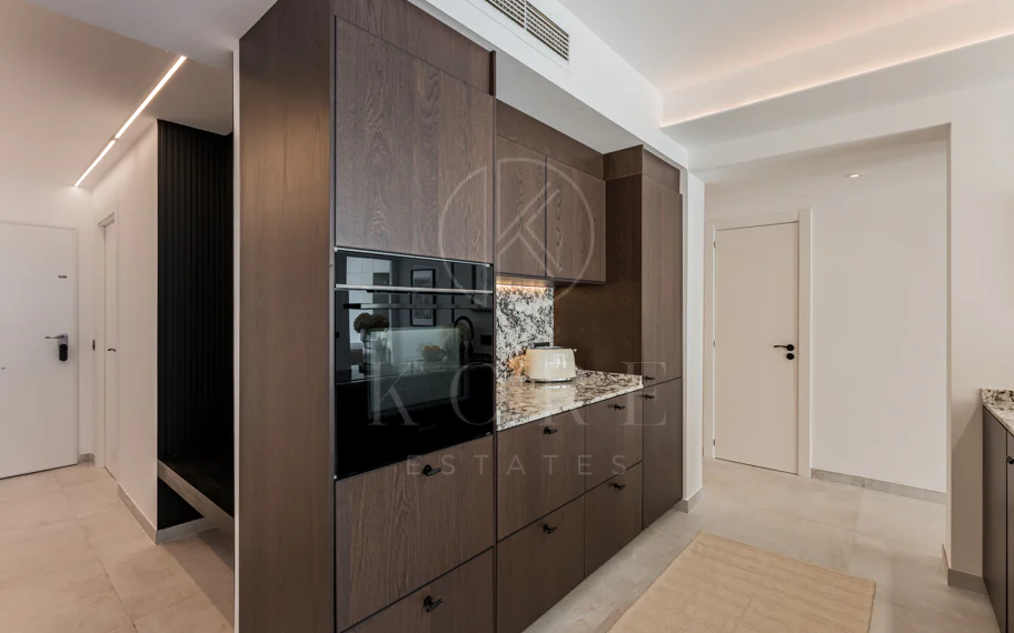 Apartamento Planta Baja en venta en La Quinta, Benahavis