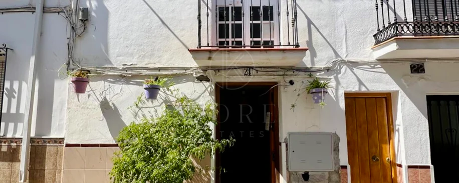 Propiedad con Proyecto y Licencia Aprobada en el Triangulo Dorado de Estepona