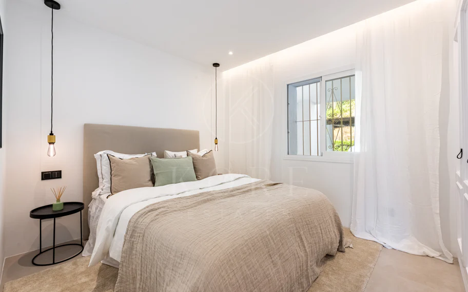 Apartamento reformado de 3 dormitorios en La Quinta, Benahavís con vistas panorámicas