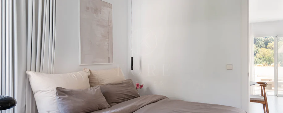 Exclusivo apartamento de 2 dormitorios con vistas panorámicas en Los Arcos (La Quinta), Benahavís