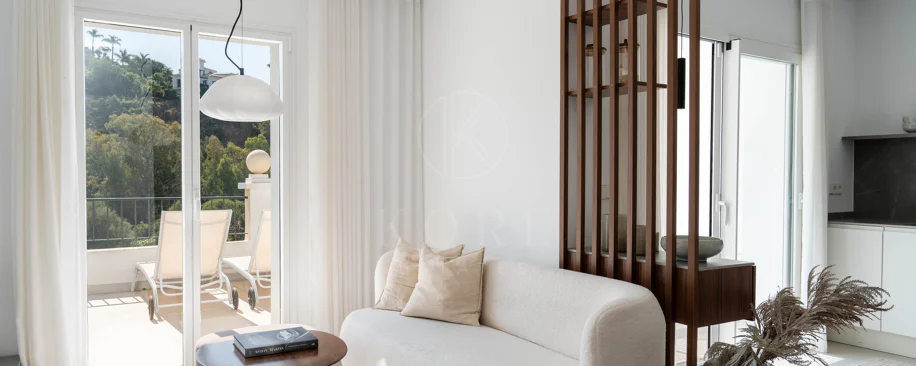 Exclusivo apartamento de 2 dormitorios con vistas panorámicas en Los Arcos (La Quinta), Benahavís