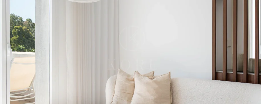Exclusivo apartamento de 2 dormitorios con vistas panorámicas en Los Arcos (La Quinta), Benahavís