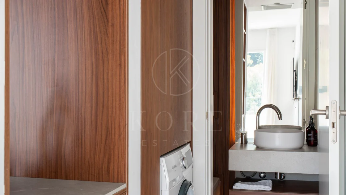 Exclusivo apartamento de 2 dormitorios con vistas panorámicas en Los Arcos (La Quinta), Benahavís