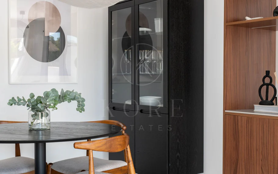 Exclusivo apartamento de 2 dormitorios con vistas panorámicas en Los Arcos (La Quinta), Benahavís