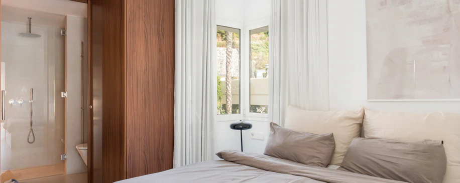 Exclusivo apartamento de 2 dormitorios con vistas panorámicas en Los Arcos (La Quinta), Benahavís