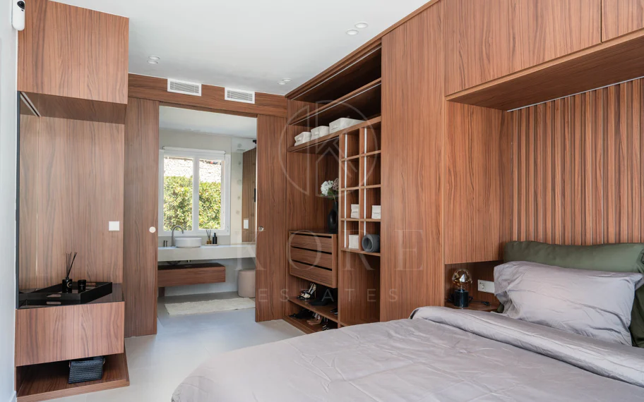 Exclusivo apartamento de 2 dormitorios con vistas panorámicas en Los Arcos (La Quinta), Benahavís